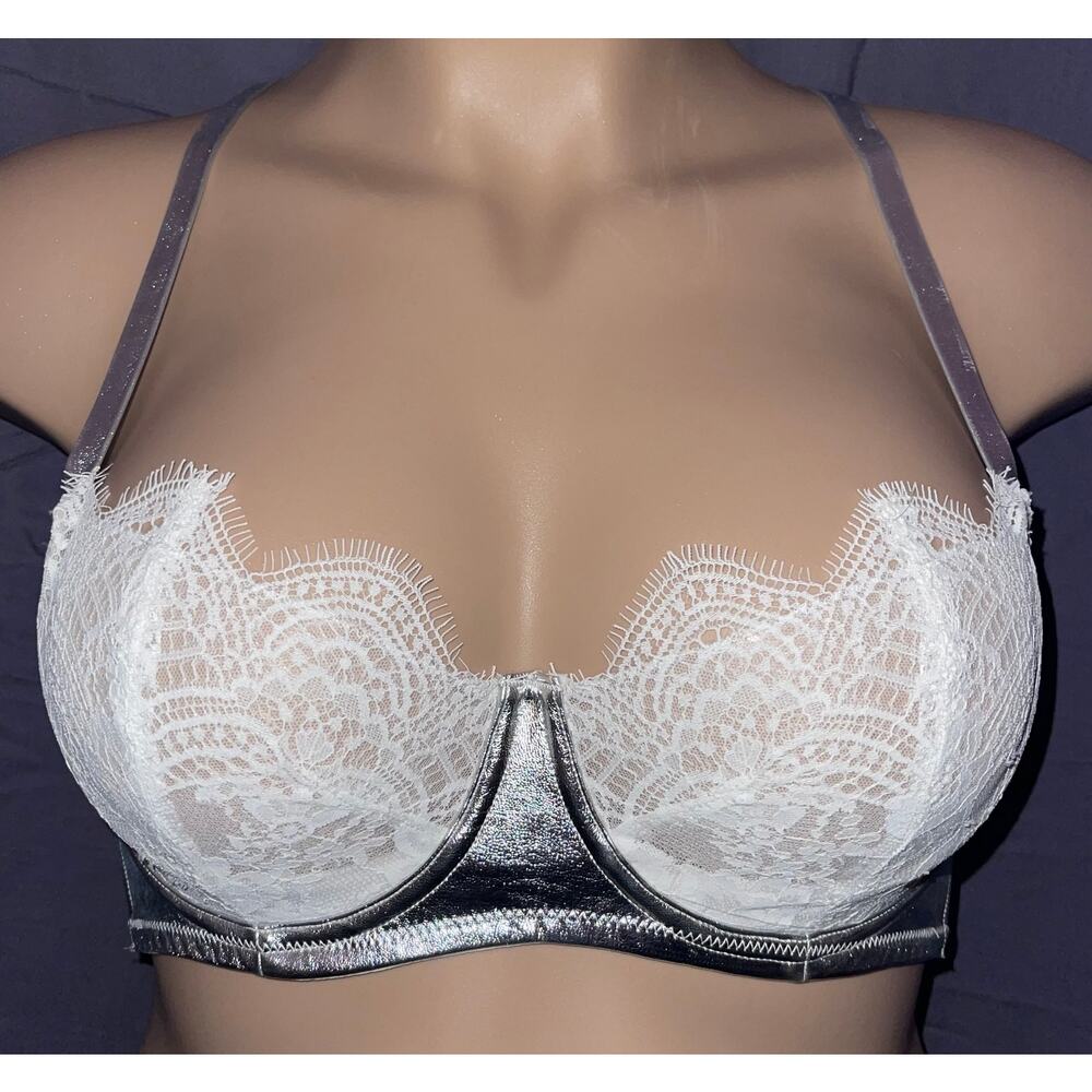 34DDD VICTORIA'S SECRET DREAM ANGELS SILVER & WHITE LACE BALCONETTE BRA